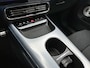 Mercedes-Benz GLB 250+ Business Solution AMG 7p. 85.5 kWh | Premium Plus pakket | Winterpakket | Nightpakket | Sportstoelen Pakket | Vast panoramadak | Burmester® 3D surround sound | Massage functie | GUARD 360° | 19” vijfspaaks lichtmetalen AMG-velgen |