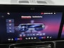 Mercedes-Benz GLB 250+ Business Solution AMG 7p. 85.5 kWh | Premium Plus pakket | Winterpakket | Nightpakket | Sportstoelen Pakket | Vast panoramadak | Burmester® 3D surround sound | Massage functie | GUARD 360° | 19” vijfspaaks lichtmetalen AMG-velgen |