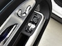 Mercedes-Benz GLB 250+ Business Solution AMG 7p. 85.5 kWh | Premium Plus pakket | Winterpakket | Nightpakket | Sportstoelen Pakket | Vast panoramadak | Burmester® 3D surround sound | Massage functie | GUARD 360° | 19” vijfspaaks lichtmetalen AMG-velgen |