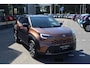Toyota Yaris Cross HYBRID 130 EXECUTIVE NIEUW MODEL 2026! DIRECT LEVERBAAR!! STOEL/STUURVER MATRIX-LED JBL EL-ACHTERKLEP 18'' LM-VELGEN KEYLESS BLIND SPOT APPLE/ANDROID