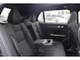 Lynk & Co 01 1.5 More | Trekhaak | 360 Graden camera | Actieve LED Koplampen | Schuif-/Kanteldak | Premium Audio By Harman Kardon | Sfeerverlichting | Dodehoekassistent | Adaptieve Cruise Control | Stuurverwarming | Stoelverwarming | Bestuurdersstoel met geheugen | Getint glas | Elektrisch bedienbare achterklep | Draadloos telefoonoplader