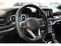 Volkswagen T-Roc 1.5 TSI 150pk R-Line Business+ | IQ. Light | Camera | Elek. klep | 100% (Dealer) onderhouden label