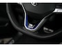 Volkswagen Touareg 3.0 TSi eHybrid 4MOTION R design | Luchtvering | Panoramisch schuifdak |  Adaptieve Cruise Control | Head-up display | Leder "Puglia" "R-logo' zwart/ blauwe stikking |