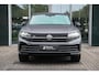 Volkswagen Touareg 3.0 TSi eHybrid 4MOTION R design | Luchtvering | Panoramisch schuifdak |  Adaptieve Cruise Control | Head-up display | Leder "Puglia" "R-logo' zwart/ blauwe stikking |