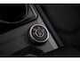 Volkswagen Touareg 3.0 TSi eHybrid 4MOTION R design | Luchtvering | Panoramisch schuifdak |  Adaptieve Cruise Control | Head-up display | Leder "Puglia" "R-logo' zwart/ blauwe stikking |