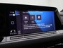 Volkswagen Golf 1.5 eTSI R-Line Business 150 PK| Dealeronderhouden | Navigatie | Harman Kardon High End Audio | Stoelverwarming | Stuurwielverwarming | Parkeersensoren | 18 Inch Velgen