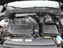 Volkswagen Golf 1.5 eTSI R-Line Business 150 PK| Dealeronderhouden | Navigatie | Harman Kardon High End Audio | Stoelverwarming | Stuurwielverwarming | Parkeersensoren | 18 Inch Velgen
