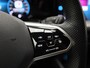 Volkswagen Golf 1.5 eTSI R-Line Business 150 PK| Dealeronderhouden | Navigatie | Harman Kardon High End Audio | Stoelverwarming | Stuurwielverwarming | Parkeersensoren | 18 Inch Velgen