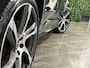 Volvo XC90 T8 AWD Recharge R-Design Long Range | Luchtvering | Trekhaak | 360 Camera | Head-Up Display | Harman Kardon | 455pk | Adaptieve Cruise Control | Stoel en Stuurwielverwarming | Schuifdak | 22 Inch | Full LED Meesturende koplampen | Pilot Assist | BLIS Dode Hoek Detectie | Elektrische voorstoelen geheugen | R-Design Alcantara Nappa Leder Contour Stoelen met wit stiksel en bies | Zitting verlenging voorstoelen | Lederen Dashboard | Keyless Drive | Parkeersensoren voor+achter | Privacy Glass | Elektrisch bedienbare achterklep | Geïntegreerde zongordijnen achterportieren | 7-Persoons | 4-Zone Climate Control | DAB Radio | Apple Carplay/Android Auto | Volvo On Call met mobiele App functie | Denim Blue Metallic |