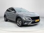 Hyundai Kona 1.6 GDI HEV Fashion Sky | SChuif- kanteldak | Trekhaak | Head-up display | Adaptieve cruise control | Dodehoekdetectie |