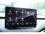 Skoda Enyaq iV 60 Stoelverwarming | Stuurwielverwarming | Achteruitrijcamera | Semi elektrisch trekhaak | Elektrisch bedienbare achterklep | Standkachel | Adaptieve cruise control | Apple Carplay | Android Auto