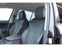 Skoda Enyaq iV 60 Stoelverwarming | Stuurwielverwarming | Achteruitrijcamera | Semi elektrisch trekhaak | Elektrisch bedienbare achterklep | Standkachel | Adaptieve cruise control | Apple Carplay | Android Auto