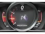 Volvo V40 Cross Country T3 Polar+ Luxury | Panoramadak | Harman Kardon Premium Sound | Parkeersensoren en Parkeercamera achter | Lederen bekleding | Standkachel | Volvo Guard alarm | Climate control | Cruise control |