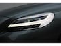 Volvo V40 Cross Country T3 Polar+ Luxury | Panoramadak | Harman Kardon Premium Sound | Parkeersensoren en Parkeercamera achter | Lederen bekleding | Standkachel | Volvo Guard alarm | Climate control | Cruise control |