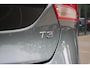 Volvo V40 Cross Country T3 Polar+ Luxury | Panoramadak | Harman Kardon Premium Sound | Parkeersensoren en Parkeercamera achter | Lederen bekleding | Standkachel | Volvo Guard alarm | Climate control | Cruise control |