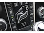 Volvo V40 Cross Country T3 Polar+ Luxury | Panoramadak | Harman Kardon Premium Sound | Parkeersensoren en Parkeercamera achter | Lederen bekleding | Standkachel | Volvo Guard alarm | Climate control | Cruise control |