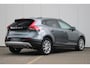 Volvo V40 Cross Country T3 Polar+ Luxury | Panoramadak | Harman Kardon Premium Sound | Parkeersensoren en Parkeercamera achter | Lederen bekleding | Standkachel | Volvo Guard alarm | Climate control | Cruise control |