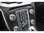 Volvo V40 Cross Country T3 Polar+ Luxury | Panoramadak | Harman Kardon Premium Sound | Parkeersensoren en Parkeercamera achter | Lederen bekleding | Standkachel | Volvo Guard alarm | Climate control | Cruise control |