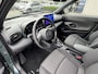 Toyota Yaris Cross HYBRID 130 FIRST EDITION NIEUW MODEL 2026! DIRECT LEVERBAAR!! STOEL/STUURVER LED 17'' LM-VELGEN KEYLESS BLIND SPOT APPLE/ANDROID