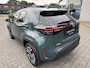 Toyota Yaris Cross HYBRID 130 FIRST EDITION NIEUW MODEL 2026! DIRECT LEVERBAAR!! STOEL/STUURVER LED 17'' LM-VELGEN KEYLESS BLIND SPOT APPLE/ANDROID