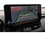 Toyota RAV4 2.5 Hybrid AWD Bi-Tone | Apple Carplay / Android Auto | Stoel-/stuurverwarming | Verwarmbare voorruit | Leder | Full LED | Parkeersensoren voor/achter | Camera | Keyless | Adaptive Cruise | Clima | 18 inch