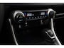 Toyota RAV4 2.5 Hybrid AWD Bi-Tone | Apple Carplay / Android Auto | Stoel-/stuurverwarming | Verwarmbare voorruit | Leder | Full LED | Parkeersensoren voor/achter | Camera | Keyless | Adaptive Cruise | Clima | 18 inch