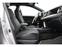 Toyota RAV4 2.5 Hybrid Style | Trekhaak | Navigatie | Stoelverwarming | Parkeersensoren voor/achter | Camera | Keyless | Leder/alcantara | Adaptive Cruise | Clima | LED | 18 inch