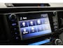 Toyota RAV4 2.5 Hybrid Style | Trekhaak | Navigatie | Stoelverwarming | Parkeersensoren voor/achter | Camera | Keyless | Leder/alcantara | Adaptive Cruise | Clima | LED | 18 inch