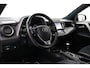 Toyota RAV4 2.5 Hybrid Style | Trekhaak | Navigatie | Stoelverwarming | Parkeersensoren voor/achter | Camera | Keyless | Leder/alcantara | Adaptive Cruise | Clima | LED | 18 inch