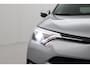 Toyota RAV4 2.5 Hybrid Style | Trekhaak | Navigatie | Stoelverwarming | Parkeersensoren voor/achter | Camera | Keyless | Leder/alcantara | Adaptive Cruise | Clima | LED | 18 inch