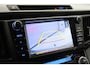 Toyota RAV4 2.5 Hybrid Style | Trekhaak | Navigatie | Stoelverwarming | Parkeersensoren voor/achter | Camera | Keyless | Leder/alcantara | Adaptive Cruise | Clima | LED | 18 inch