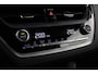 Toyota Corolla Cross Hybrid 200 Style | Trekhaak | Dodehoek detectie | Stoel-/stuurverwarming | Apple Carplay / Android Auto | Parkeersensoren voor/achter | Adaptive Cruise | Clima | Camera | 18 inch
