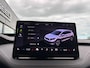 Skoda Enyaq iV Business Edition 80 Design Selection Suite 204PK | SOH 94% | Wegklapbare Trekhaak | Warmtepomp | Navigatie | 360-Graden Camera | 20" LMV | Elektr. Klep