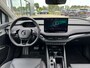 Skoda Enyaq iV Business Edition 80 Design Selection Suite 204PK | SOH 94% | Wegklapbare Trekhaak | Warmtepomp | Navigatie | 360-Graden Camera | 20" LMV | Elektr. Klep