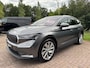 Skoda Enyaq iV Business Edition 80 Design Selection Suite 204PK | SOH 94% | Wegklapbare Trekhaak | Warmtepomp | Navigatie | 360-Graden Camera | 20" LMV | Elektr. Klep