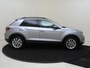 Volkswagen T-Roc Life Edition | 'App-Connect' draadloze smartphone integratie | 'App-Connect' draadloze smartphone integratie | Afstandscontrolesysteem (Front Assist)