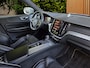 Volvo XC60 2.0 T5 AWD R-Design | Bowers&Wilkins | Trekhaak | 360 Camera | Pano | Head-up