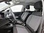 Citroën C3 C-Series 83pk | Navigatie | Climate Control | Cruise Control | Parkeersensoren | Led koplampen | DAB+ radio | Apple Carplay / Android Auto | Bluetooth | Stoelverwarming | Elektrisch inklapbare spiegels | Afwijkende dakkleur | Donker getint glas | Automatisch dimlicht | Regensensor | Multifunctioneel stuurwiel |