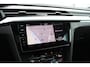 Volkswagen Arteon Shooting Brake 1.4 TSI eHybrid 218pk R-Line Business+ | SoH 92% | Trekhaak | Panoramadak | Achteruitrijcamera | Stoelverwarming | Navigatie | Lederenbekleding