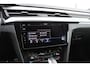 Volkswagen Arteon Shooting Brake 1.4 TSI eHybrid 218pk R-Line Business+ | SoH 92% | Trekhaak | Panoramadak | Achteruitrijcamera | Stoelverwarming | Navigatie | Lederenbekleding