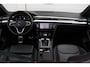 Volkswagen Arteon Shooting Brake 1.4 TSI eHybrid 218pk R-Line Business+ | SoH 92% | Trekhaak | Panoramadak | Achteruitrijcamera | Stoelverwarming | Navigatie | Lederenbekleding