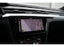 Volkswagen Arteon Shooting Brake 1.4 TSI eHybrid 218pk R-Line Business+ | SoH 92% | Trekhaak | Panoramadak | Achteruitrijcamera | Stoelverwarming | Navigatie | Lederenbekleding