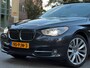 BMW 5-Serie GT Gran Turismo 535xi High Executive|PANO|SOFTCLOSE|HEADUP|AUT|CAMERA|MEMMORIE|COMFORTZETELS