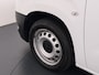 Opel Combo 1.5D 102PK Trekhaak Inbouwkast Navi Camera Apple Carplay Android Auto Airco Pdc Cruise Control DAB Bluetooth Betonplex Vloer Wandbetimmering 1.000KG Trekgewicht 1e Eigenaar Origineel Nederlandse Auto