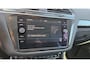 Volkswagen Tiguan 2.0 TSI 4Motion Highline Navi, 180pk Cam 360, EL Klep, Dodehoek, EL Trekhaak, Winterpack, Head-Up, Xenon