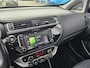 Kia Rio 1.4 CVVT ExecutiveLine 110 pk! | Stoelverwarming | Climate control | Bluetooth | Airco | Lichtmetaal | lederen bekleding etc.