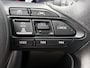 Toyota Yaris 1.5 Hybrid 115 Dynamic Comfort Pack | BTW voertuig | Dealer onderhouden | Stoel+Stuurverwarming  | Dodehoek detectie | Parkeersensoren voor+achter | Climate Control | Cruise Control Adaptive | Navigatie | Apple CarPlay/Android