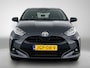 Toyota Yaris 1.5 Hybrid 115 Dynamic Comfort Pack | BTW voertuig | Dealer onderhouden | Stoel+Stuurverwarming  | Dodehoek detectie | Parkeersensoren voor+achter | Climate Control | Cruise Control Adaptive | Navigatie | Apple CarPlay/Android