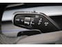 Volkswagen Tayron 1.5 eHybrid R-Line Edition 272PK / 200kW DSG, Comfort pakket plus (verwarmbare voorstoelen, verwarmbare achterbank, verwarmbare voorruit), LED Matrix (IQ.Lights), panoramadak, Harman Kardon geluidssysteem, Black Style pakket, draadloos Apple Carplay & Android Auto, DAB+, elektrische achterklep (Easy Open & Close), parkeerassistent (Park Assist Pro), 3-zone climatronic, adaptief onderstel (DCC), dodehoekdetectie (Side Assist), adaptieve cruise control (ACC), ErgoActive voorstoelen met massage- en geheugenfunctie, elektrisch verstel-, verwarm- en inklapbare buitenspiegels, lederen 'Varenna' bekleding, 20" 'York' LMV etc.