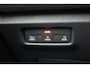 Volkswagen Tayron 1.5 eHybrid R-Line Edition 272PK / 200kW DSG, Comfort pakket plus (verwarmbare voorstoelen, verwarmbare achterbank, verwarmbare voorruit), LED Matrix (IQ.Lights), panoramadak, Harman Kardon geluidssysteem, Black Style pakket, draadloos Apple Carplay & Android Auto, DAB+, elektrische achterklep (Easy Open & Close), parkeerassistent (Park Assist Pro), 3-zone climatronic, adaptief onderstel (DCC), dodehoekdetectie (Side Assist), adaptieve cruise control (ACC), ErgoActive voorstoelen met massage- en geheugenfunctie, elektrisch verstel-, verwarm- en inklapbare buitenspiegels, lederen 'Varenna' bekleding, 20" 'York' LMV etc.